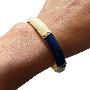 Robert Rose blue and cream bracelet